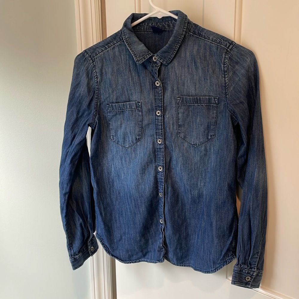 GAP Girls Button down shirt